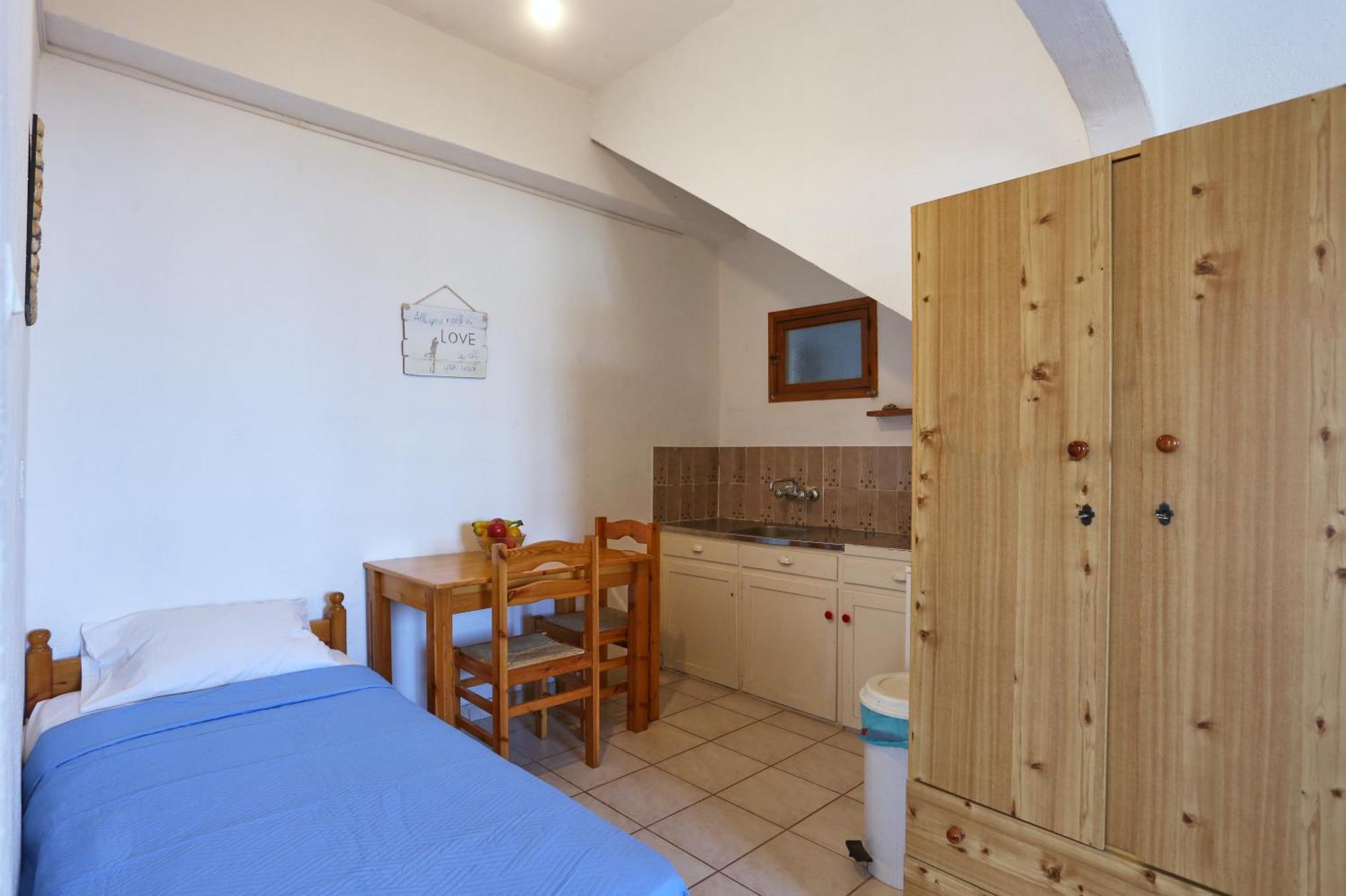 Armena Inn Armenistis  Luaran gambar
