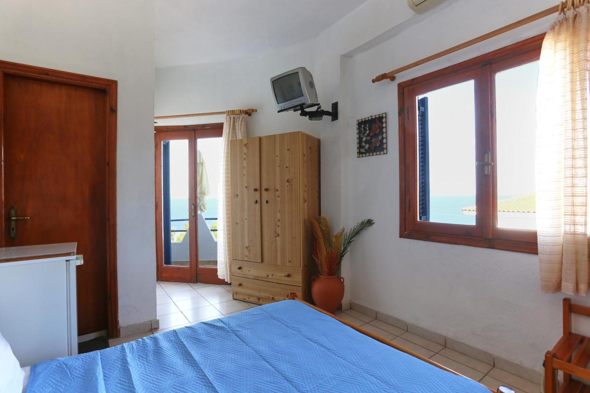 Armena Inn Armenistis  Luaran gambar